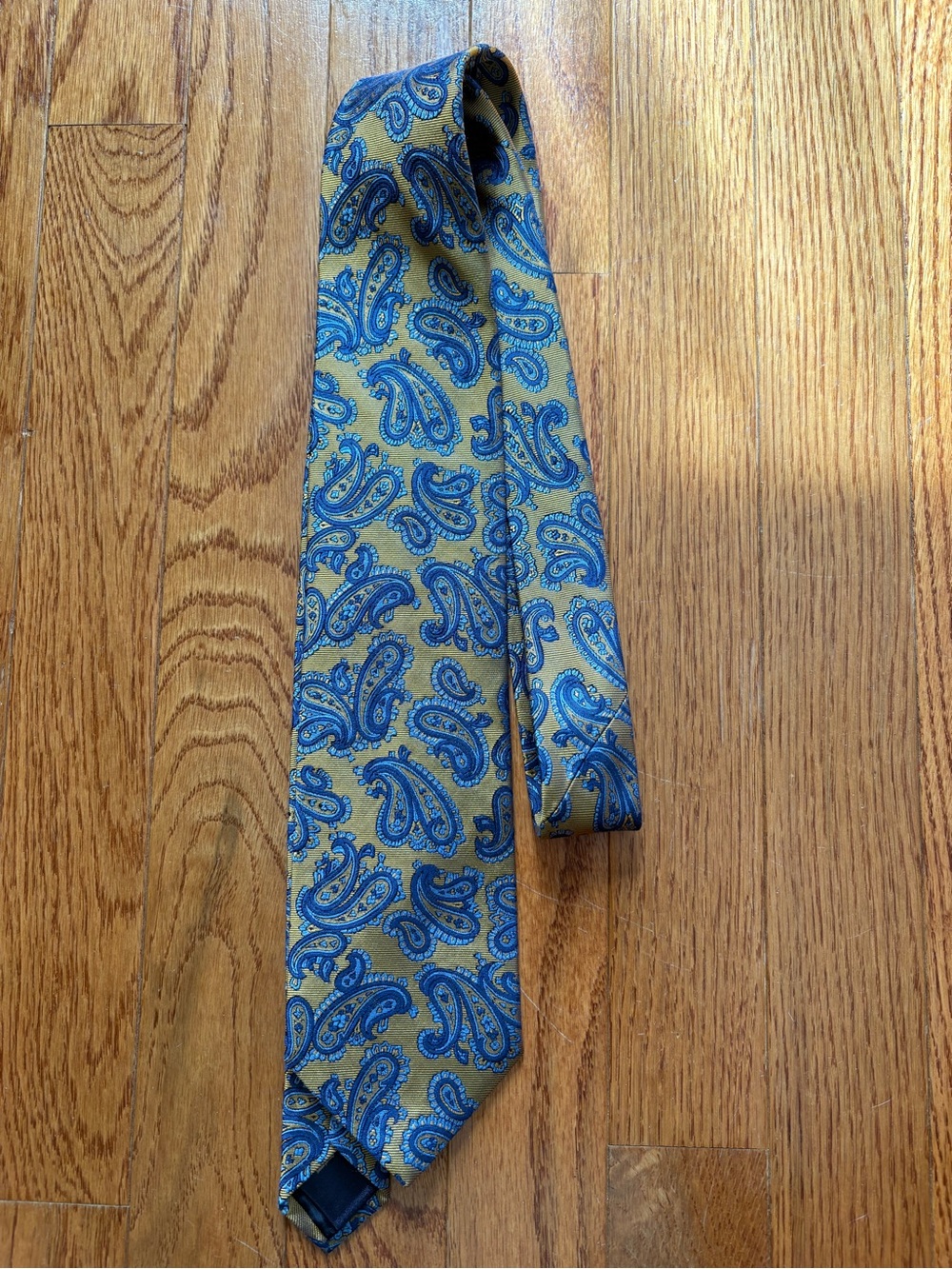 Brooks Brothers Men’s Silk Tie Gold Blue Paisley Made in USA